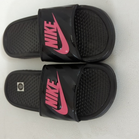 Sandals - Picture 5 of 5